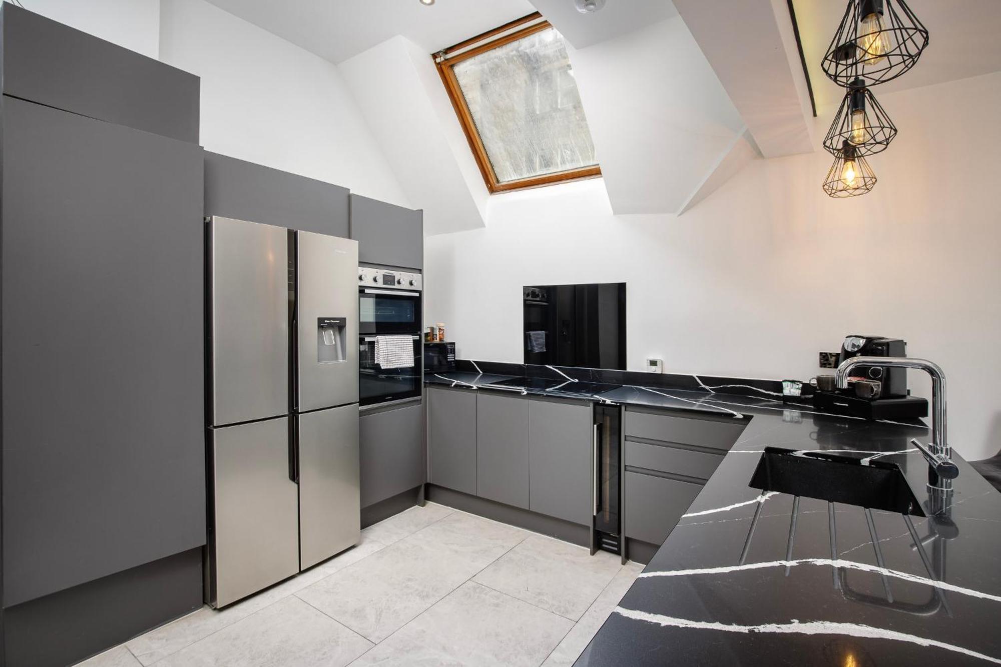 Boutique 2Br On Royal Mile - Freestanding Bathtub, Edinburgh